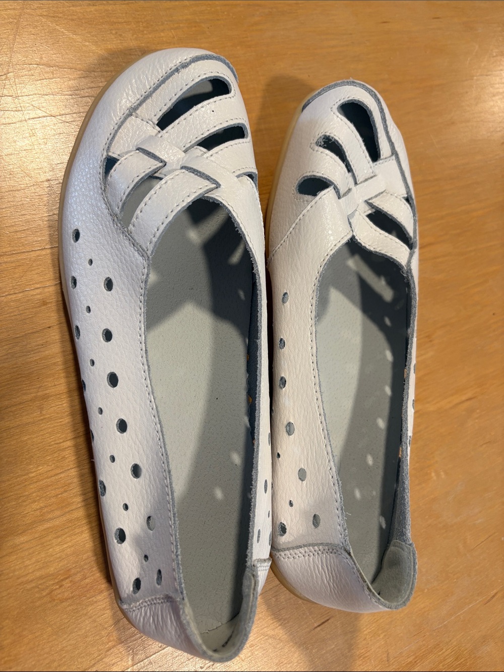 Slip On Shoes ~ White Leather Cutout Design Shoes / Flats Comfortable